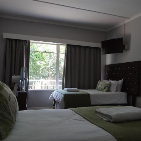 Credo Guest House Bloemfontein Buitenkant foto