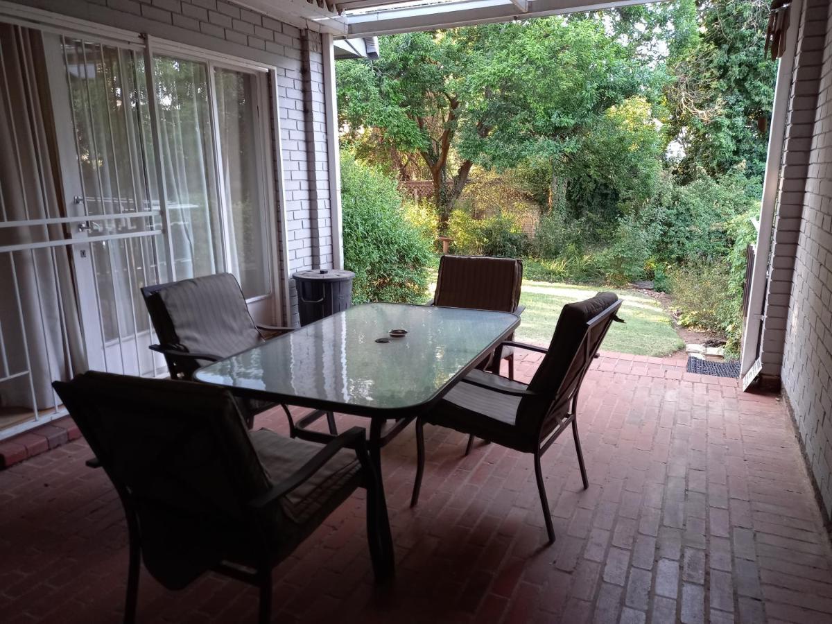 Credo Guest House Bloemfontein Buitenkant foto