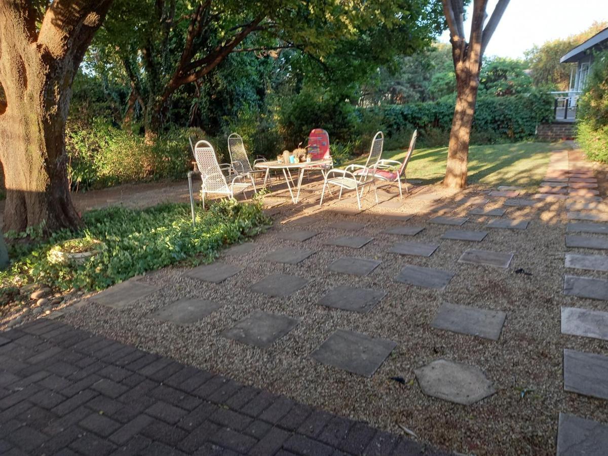 Credo Guest House Bloemfontein Buitenkant foto