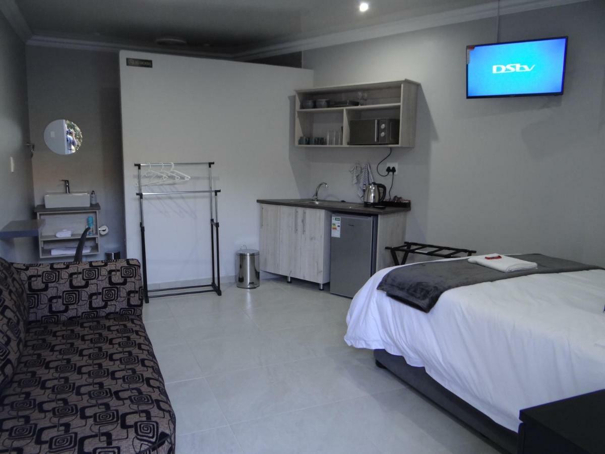 Credo Guest House Bloemfontein Buitenkant foto
