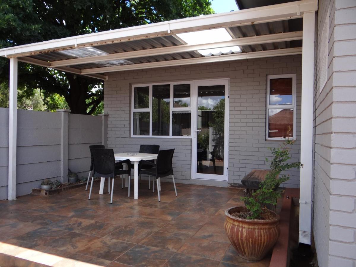 Credo Guest House Bloemfontein Buitenkant foto